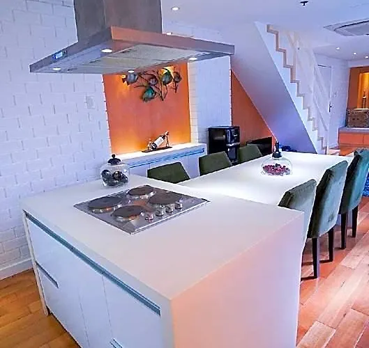 Cozy Modern Loft: Your Stylish Away From 4* 马尼拉